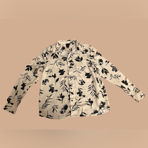 H&M Cream and Black Casual Button Down Shirt - Picture 2 of 9